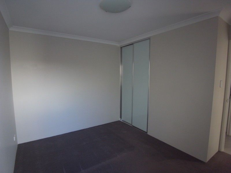 2/154  Benenden Avenue, Butler WA 6036