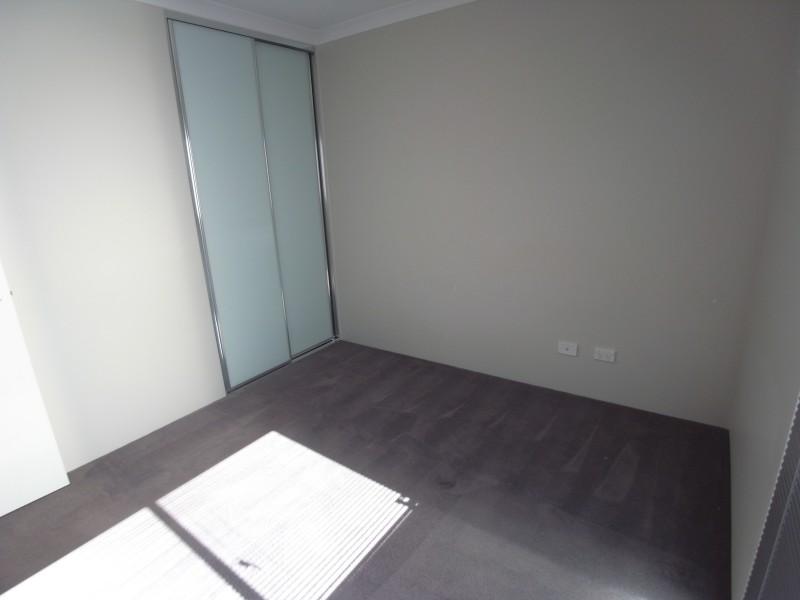 2/154  Benenden Avenue, Butler WA 6036