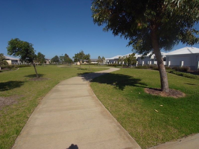 2/154  Benenden Avenue, Butler WA 6036