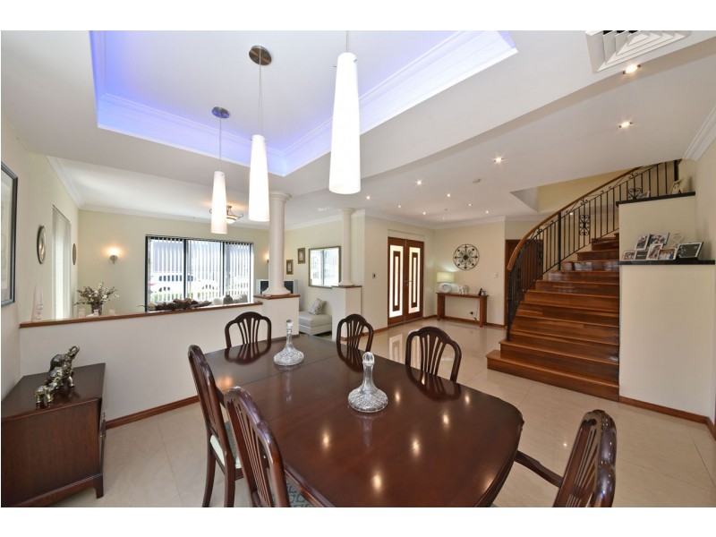 4 Glensanda Way, Mindarie WA 6030