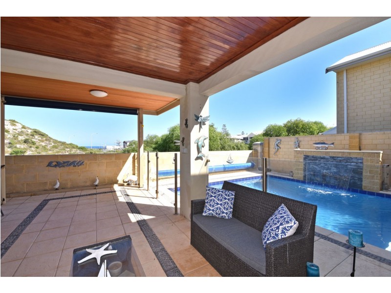 4 Glensanda Way, Mindarie WA 6030