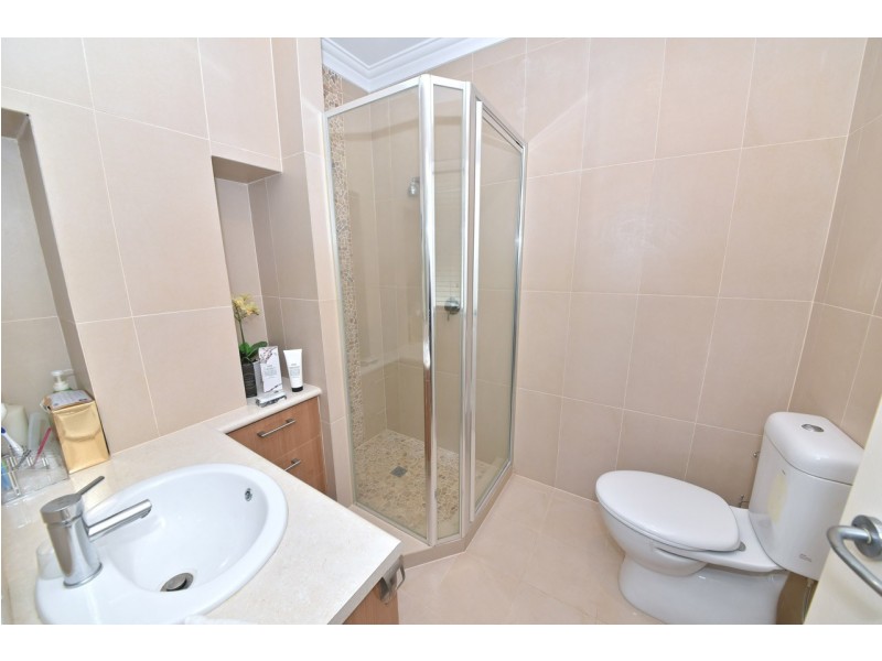 4 Glensanda Way, Mindarie WA 6030