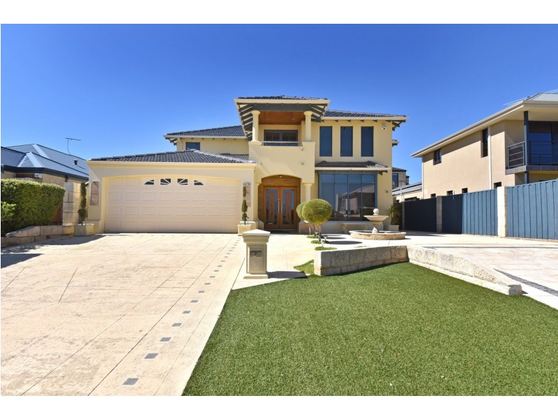 18 Bantry Bend, Mindarie WA 6030