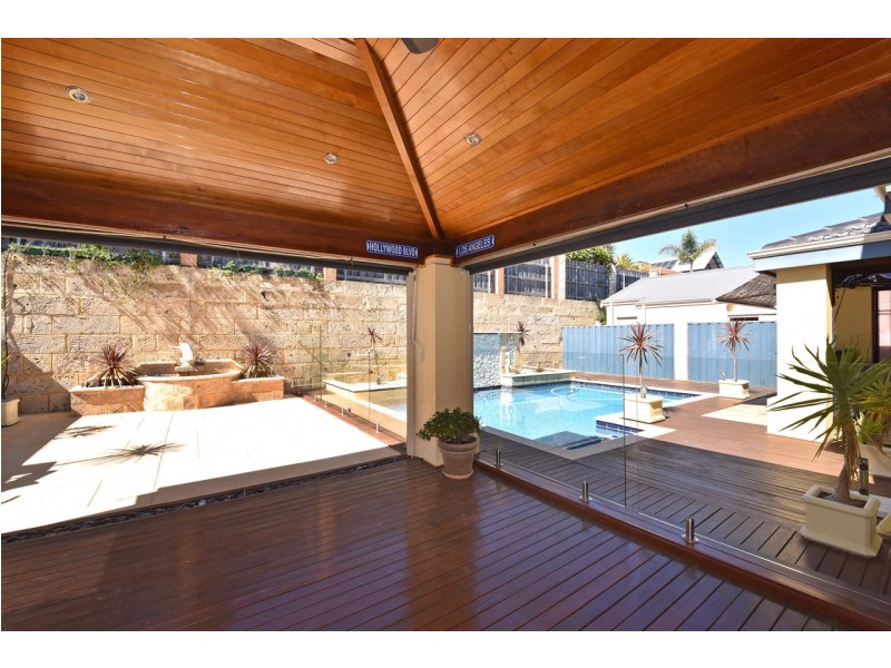 18 Bantry Bend, Mindarie WA 6030