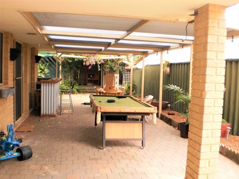 4 Nepean retreat, Quinns Rocks WA 6030