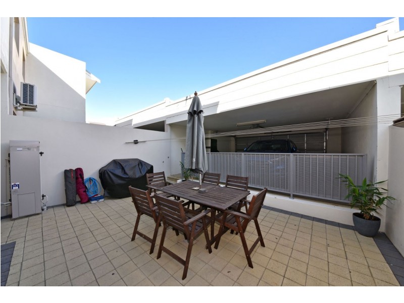 10/290 Ocean Keys Boulevard, Clarkson WA 6030