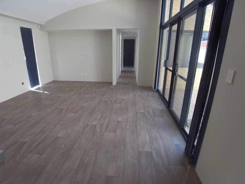 21 ALSTON WAY, Butler WA 6036