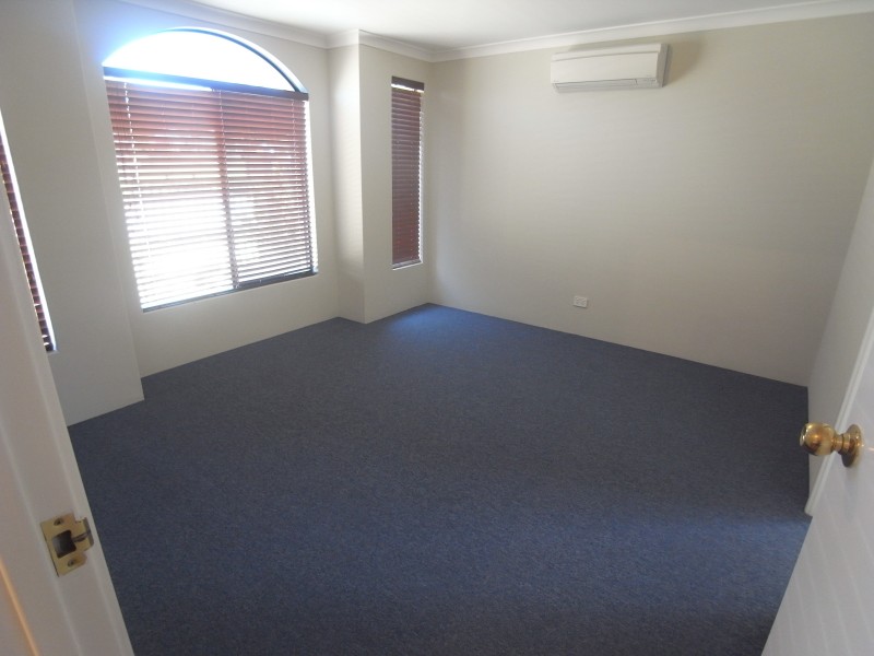 21 ALSTON WAY, Butler WA 6036