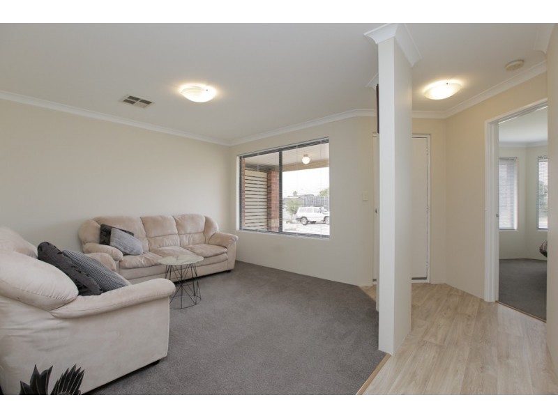 32 Durrington Glade, Clarkson WA 6030