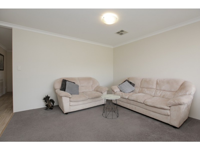 32 Durrington Glade, Clarkson WA 6030
