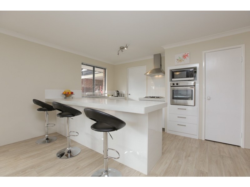 32 Durrington Glade, Clarkson WA 6030