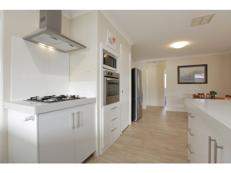 32 Durrington Glade, Clarkson WA 6030