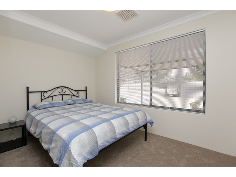 32 Durrington Glade, Clarkson WA 6030