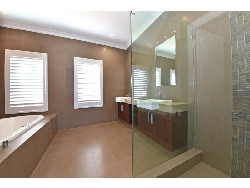 27 Seaham Way, Mindarie WA 6030