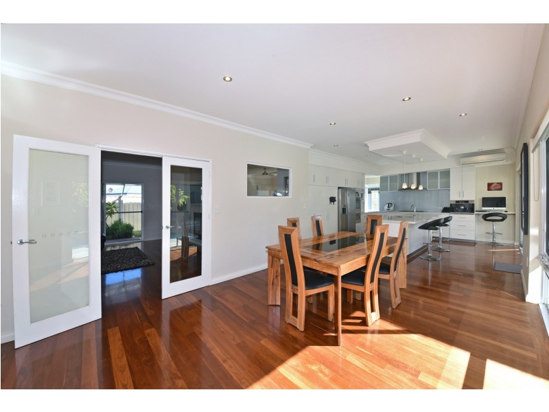 27 Seaham Way, Mindarie WA 6030