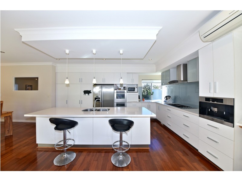 27 Seaham Way, Mindarie WA 6030