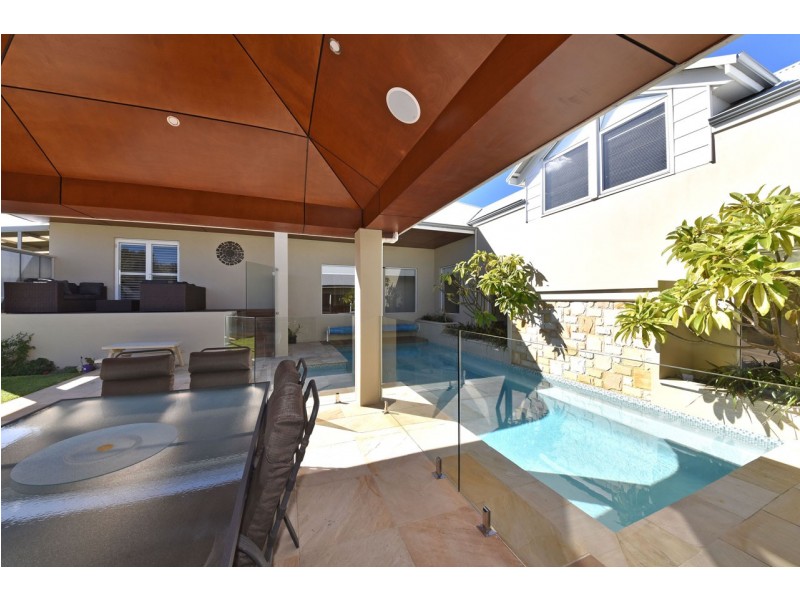 27 Seaham Way, Mindarie WA 6030