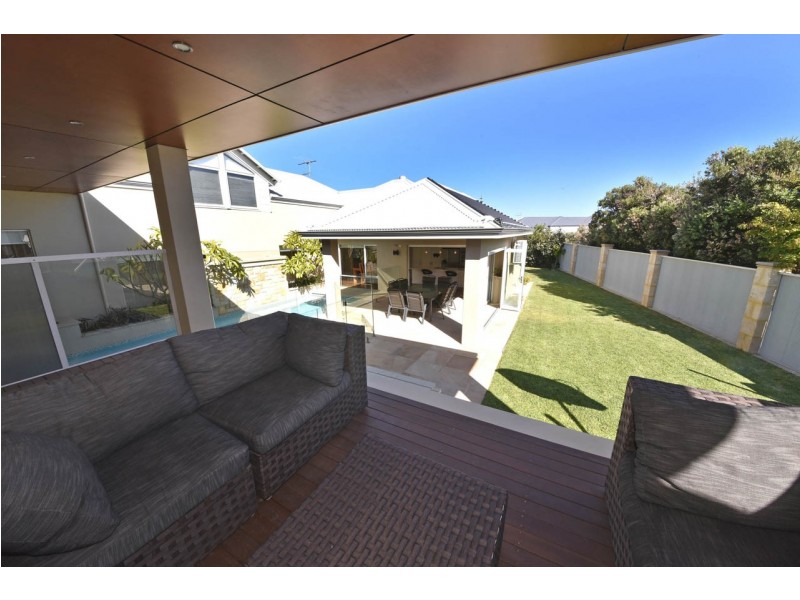 27 Seaham Way, Mindarie WA 6030