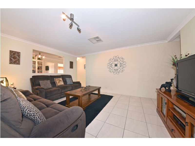 9 La Mirada Avenue, Clarkson WA 6030