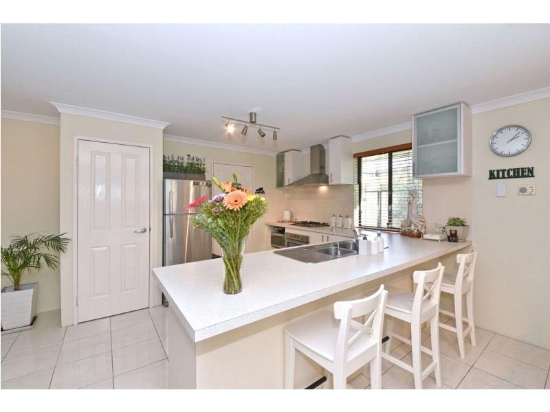 9 La Mirada Avenue, Clarkson WA 6030