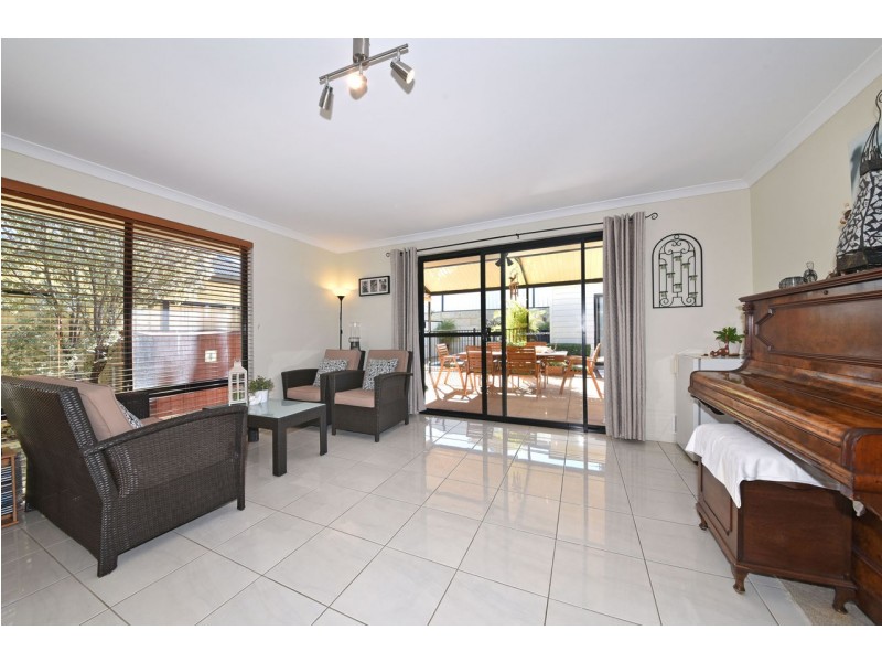 9 La Mirada Avenue, Clarkson WA 6030