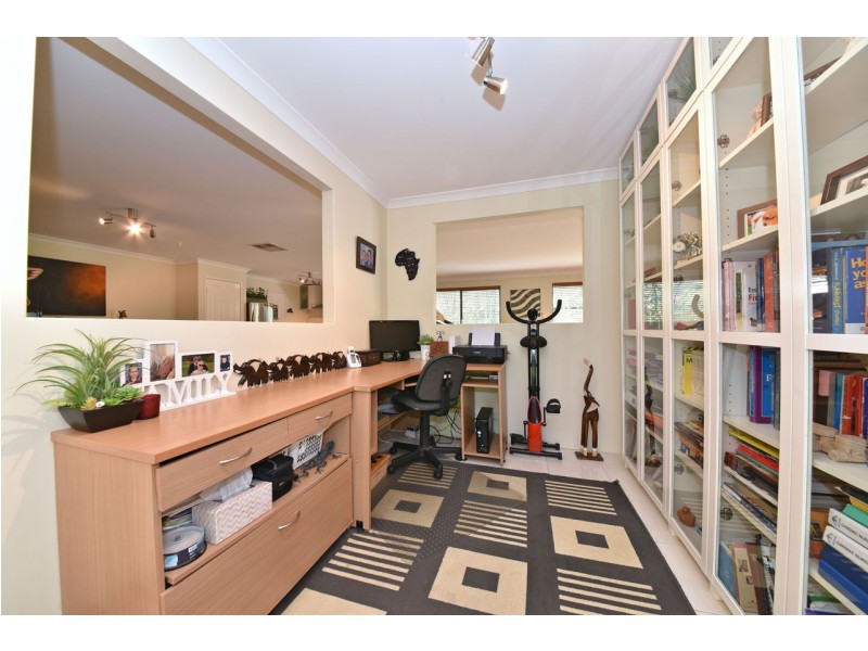 9 La Mirada Avenue, Clarkson WA 6030