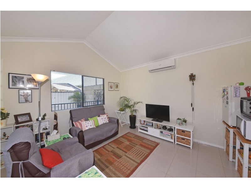 9 La Mirada Avenue, Clarkson WA 6030