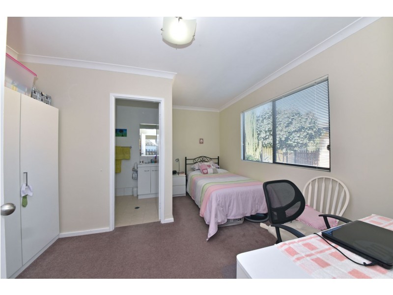 9 La Mirada Avenue, Clarkson WA 6030