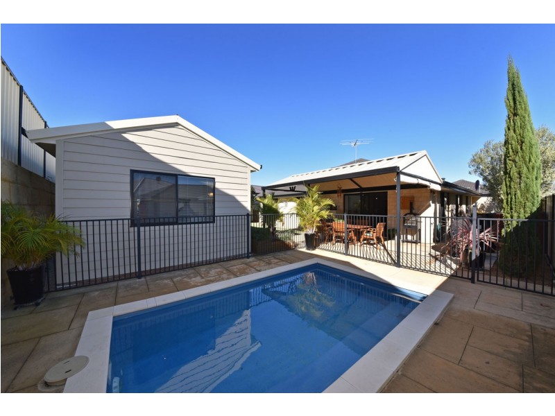 9 La Mirada Avenue, Clarkson WA 6030