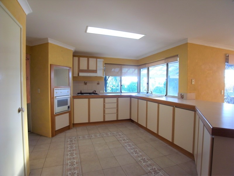 39 Hyland Crescent, Clarkson WA 6030