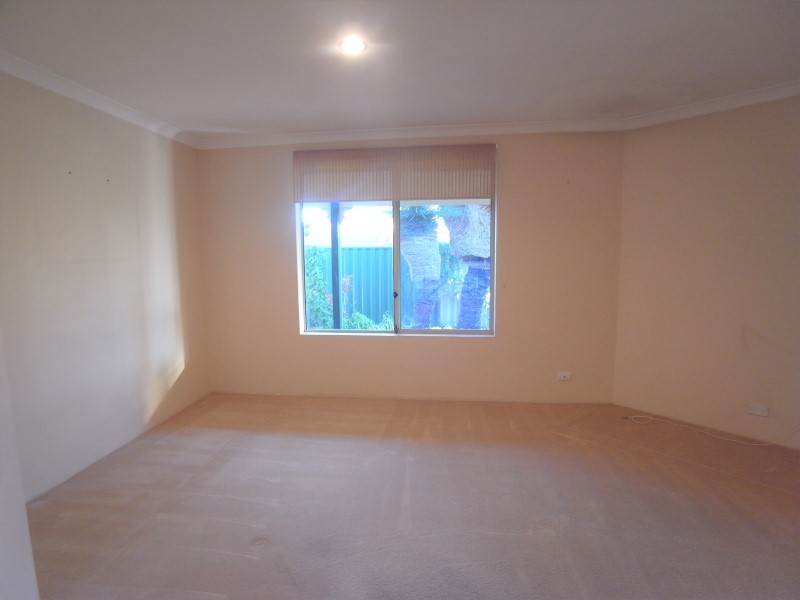 39 Hyland Crescent, Clarkson WA 6030