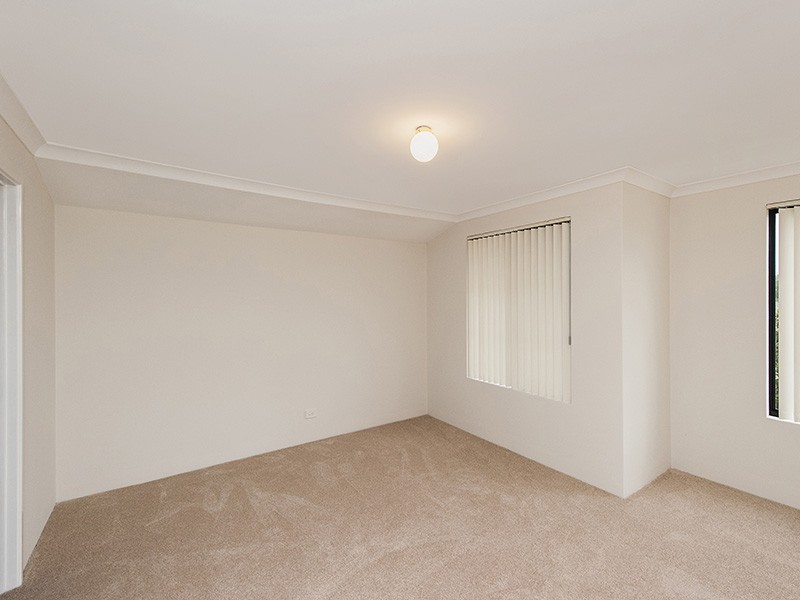 124 Seagrove Boulevard, Merriwa WA 6030