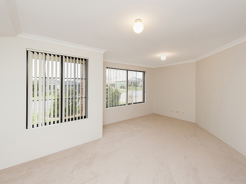 124 Seagrove Boulevard, Merriwa WA 6030