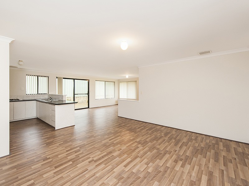 124 Seagrove Boulevard, Merriwa WA 6030
