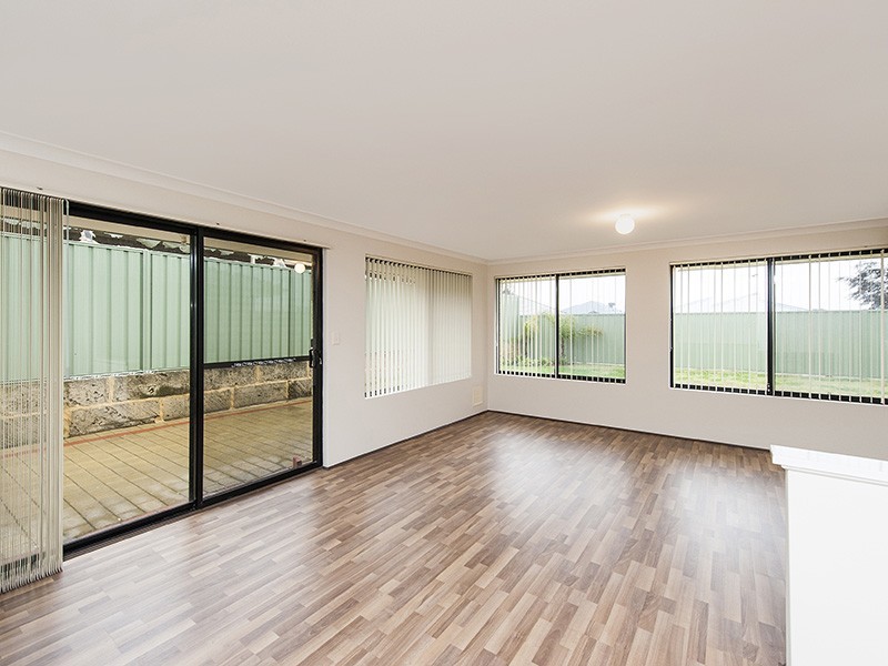 124 Seagrove Boulevard, Merriwa WA 6030