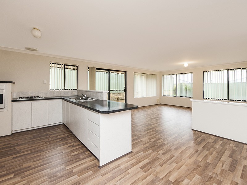 124 Seagrove Boulevard, Merriwa WA 6030
