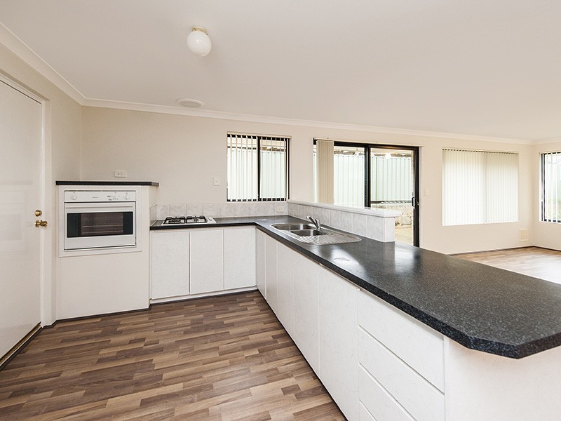 124 Seagrove Boulevard, Merriwa WA 6030