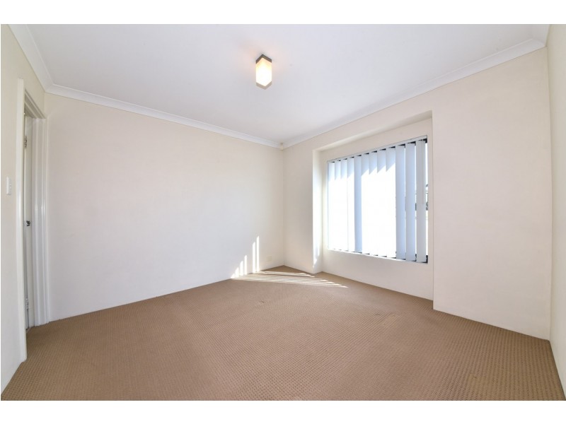 6 Cylinders Loop, Clarkson WA 6030