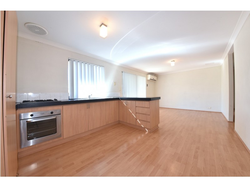 6 Cylinders Loop, Clarkson WA 6030