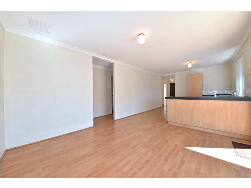 6 Cylinders Loop, Clarkson WA 6030