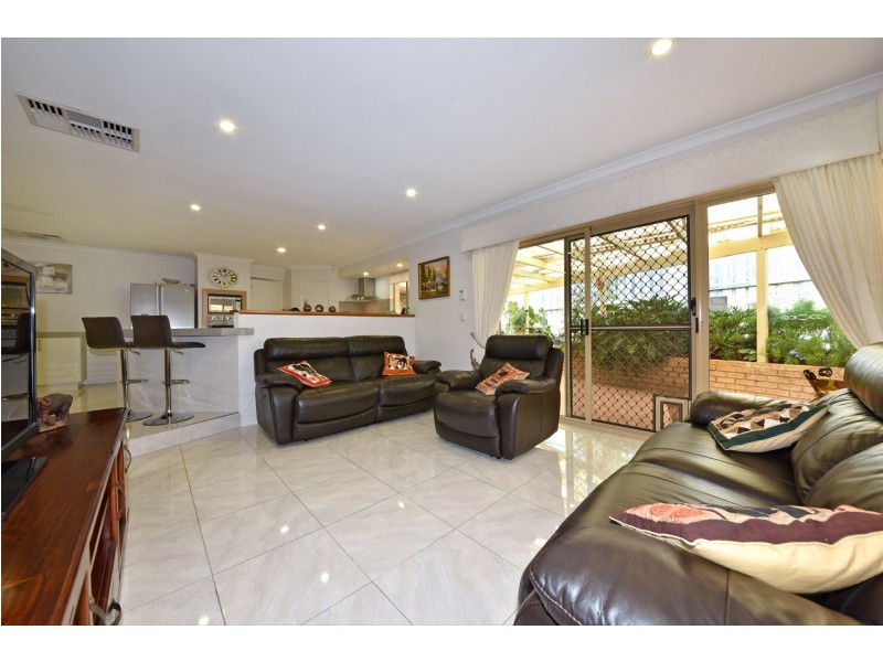 14 Whitby Close, Mindarie WA 6030