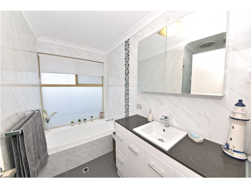 14 Whitby Close, Mindarie WA 6030