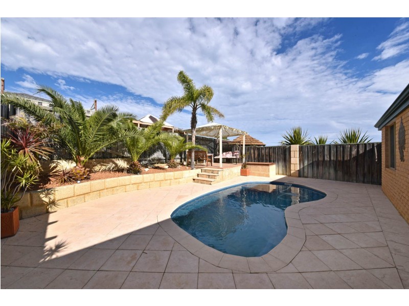 14 Whitby Close, Mindarie WA 6030