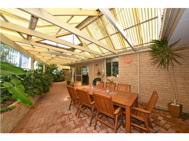 14 Whitby Close, Mindarie WA 6030