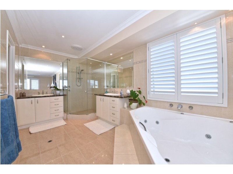 4 Seaham Way, Mindarie WA 6030