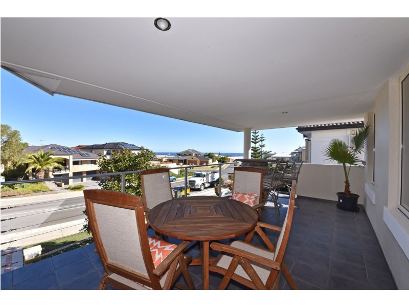 4 Seaham Way, Mindarie WA 6030