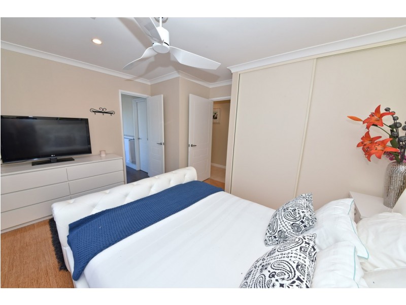 4 Seaham Way, Mindarie WA 6030