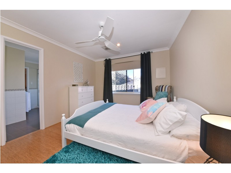 4 Seaham Way, Mindarie WA 6030