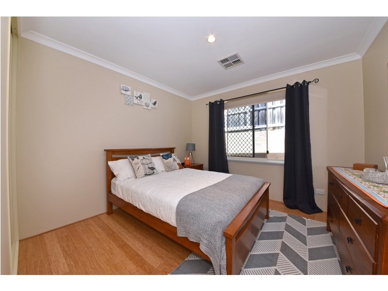 4 Seaham Way, Mindarie WA 6030