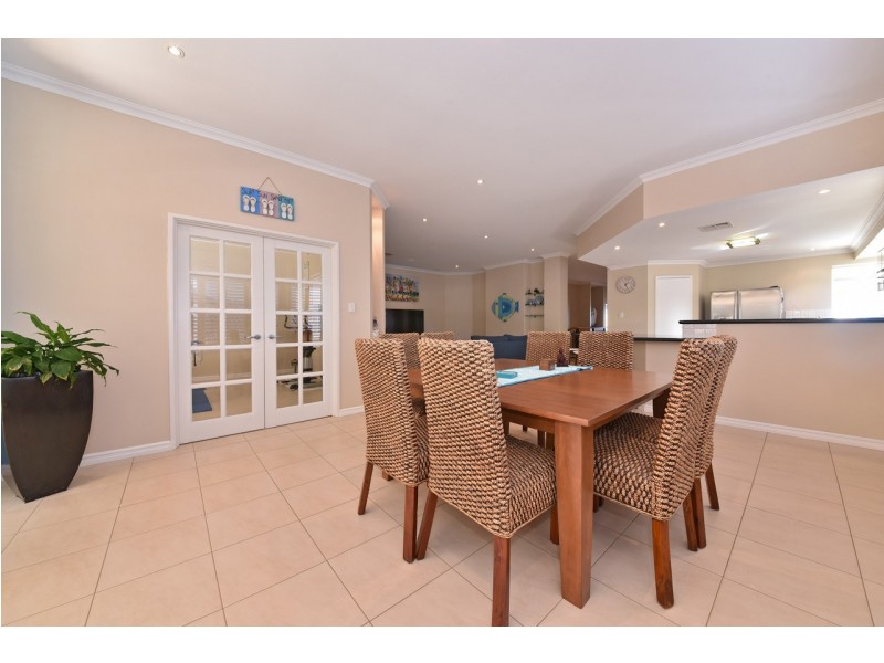 4 Seaham Way, Mindarie WA 6030